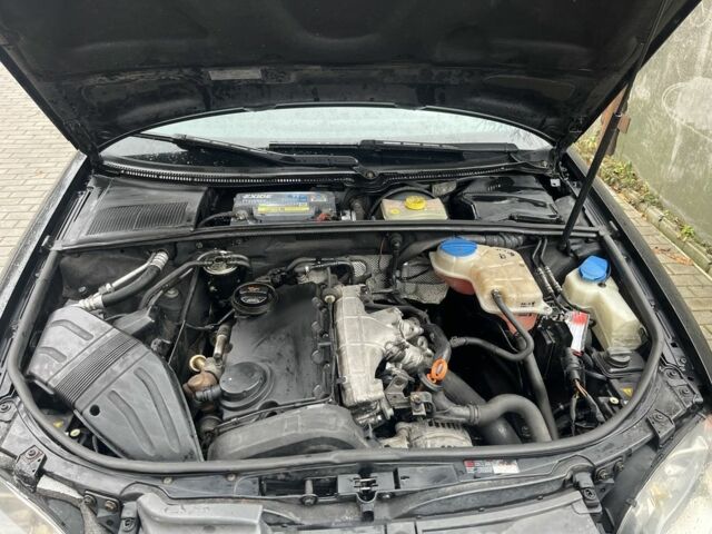 Черный Ауди А4, объемом двигателя 2 л и пробегом 276 тыс. км за 2850 $, фото 19 на Automoto.ua