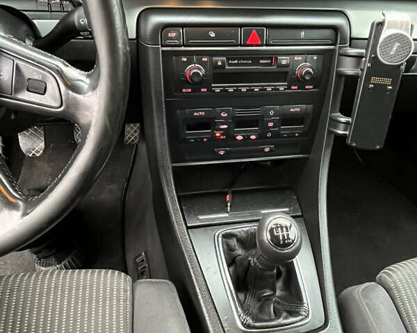 Чорний Ауді А4, об'ємом двигуна 2 л та пробігом 376 тис. км за 2850 $, фото 8 на Automoto.ua