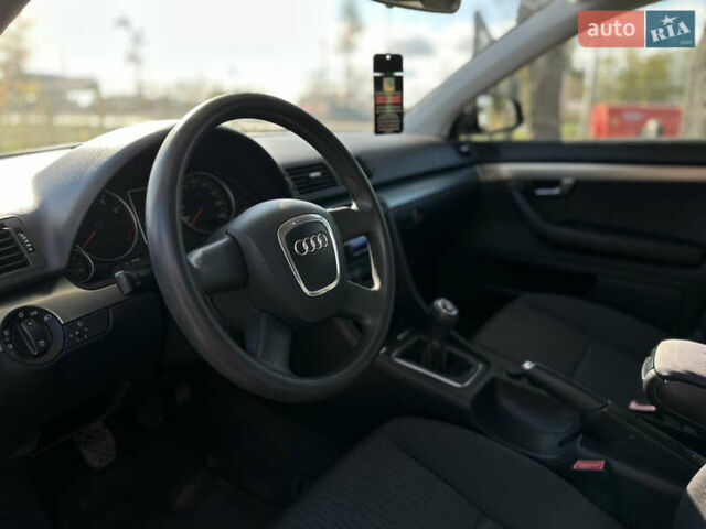 Ауди А4 2005 в Виннице на Automoto.ua Черный Ауди А4, объемом двигателя 1.6 л и пробегом 238 тыс. км за 6700 $, фото 24 на Automoto.ua
