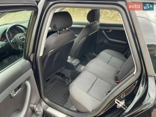 Черный Ауди А4, объемом двигателя 2 л и пробегом 180 тыс. км за 7500 $, фото 18 на Automoto.ua