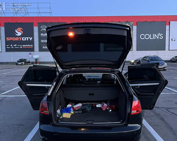 Чорний Ауді А4, об'ємом двигуна 2.97 л та пробігом 329 тис. км за 7000 $, фото 2 на Automoto.ua