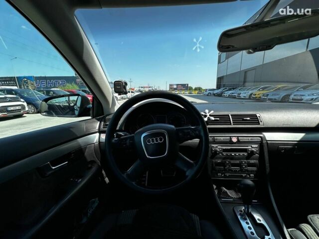 Черный Ауди А4, объемом двигателя 2 л и пробегом 318 тыс. км за 6940 $, фото 25 на Automoto.ua
