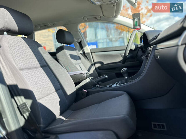 Ауди А4 2005 в Виннице на Automoto.ua Черный Ауди А4, объемом двигателя 1.6 л и пробегом 238 тыс. км за 6700 $, фото 43 на Automoto.ua