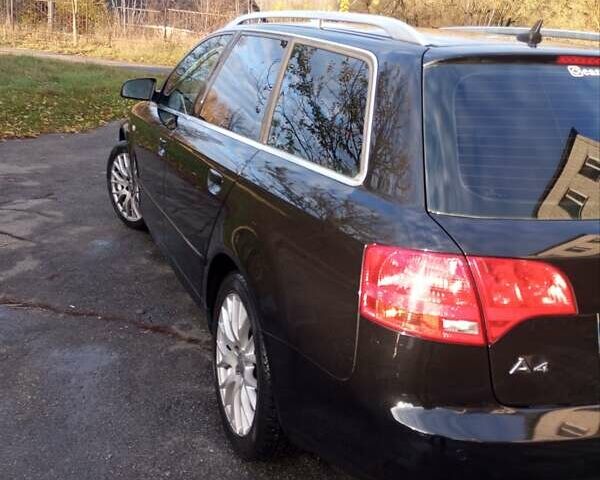 Черный Ауди А4, объемом двигателя 2 л и пробегом 195 тыс. км за 7799 $, фото 4 на Automoto.ua