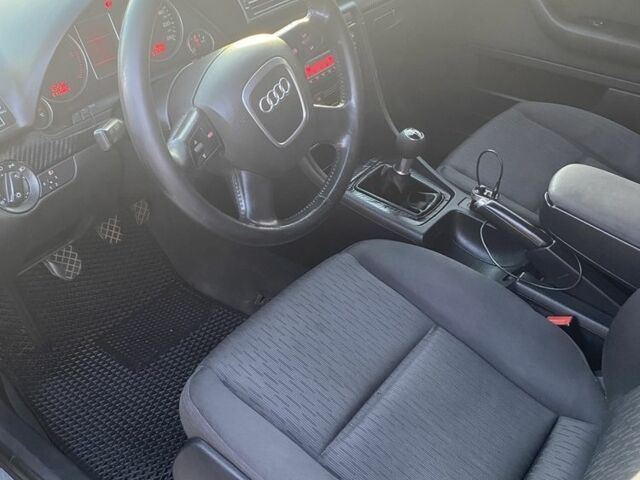 Чорний Ауді А4, об'ємом двигуна 2.5 л та пробігом 318 тис. км за 5700 $, фото 4 на Automoto.ua
