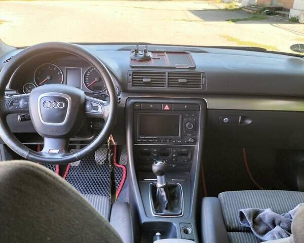 Чорний Ауді А4, об'ємом двигуна 2 л та пробігом 260 тис. км за 6100 $, фото 6 на Automoto.ua