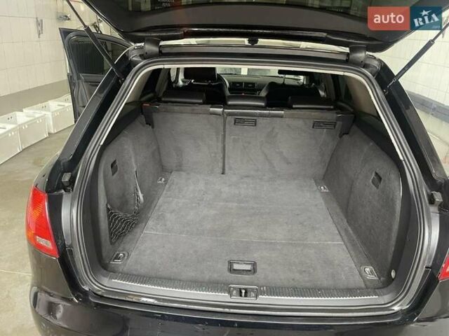 Черный Ауди А4, объемом двигателя 2 л и пробегом 330 тыс. км за 6500 $, фото 4 на Automoto.ua