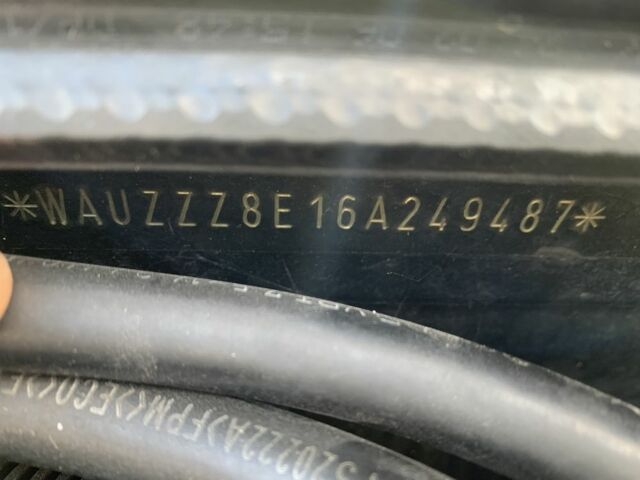 Чорний Ауді А4, об'ємом двигуна 1.6 л та пробігом 283 тис. км за 6900 $, фото 17 на Automoto.ua