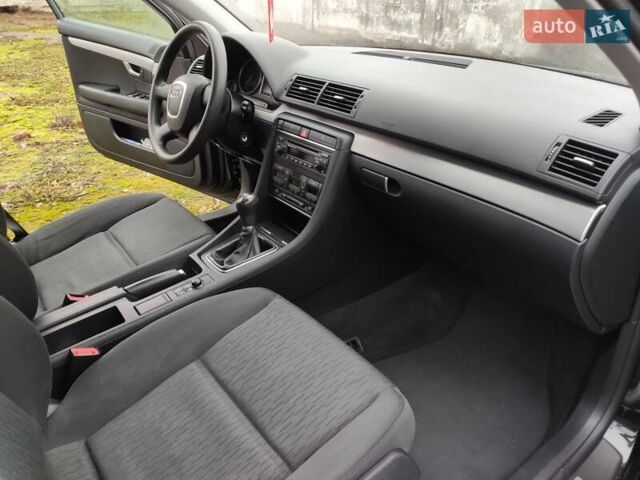 Чорний Ауді А4, об'ємом двигуна 1.8 л та пробігом 245 тис. км за 7500 $, фото 31 на Automoto.ua