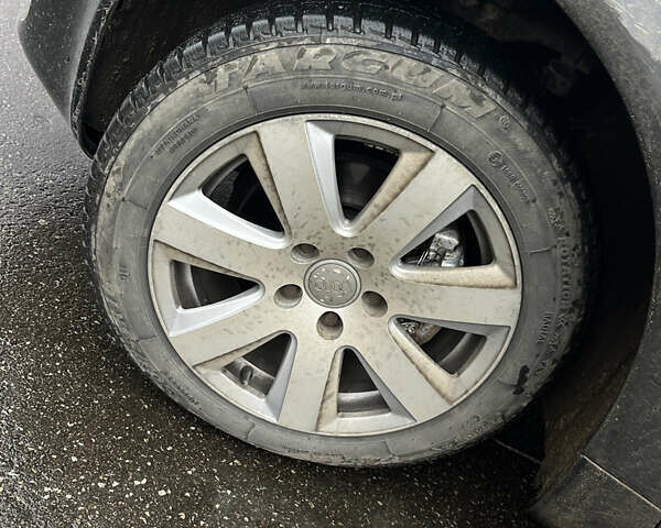 Черный Ауди А4, объемом двигателя 2 л и пробегом 332 тыс. км за 5250 $, фото 19 на Automoto.ua