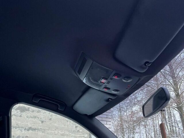 Чорний Ауді А4, об'ємом двигуна 2 л та пробігом 290 тис. км за 3650 $, фото 7 на Automoto.ua