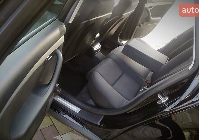 Чорний Ауді А4, об'ємом двигуна 1.6 л та пробігом 200 тис. км за 7700 $, фото 142 на Automoto.ua