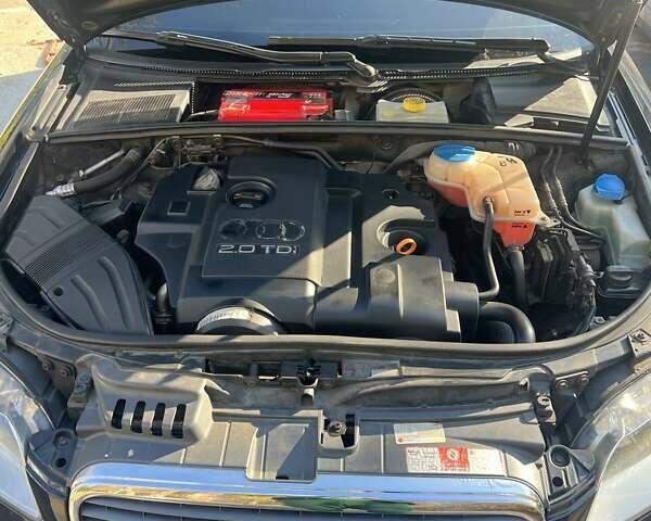 Чорний Ауді А4, об'ємом двигуна 1.97 л та пробігом 320 тис. км за 6000 $, фото 14 на Automoto.ua