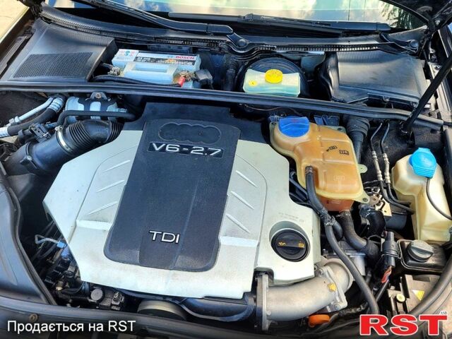 Черный Ауди А4, объемом двигателя 2.7 л и пробегом 280 тыс. км за 7800 $, фото 4 на Automoto.ua