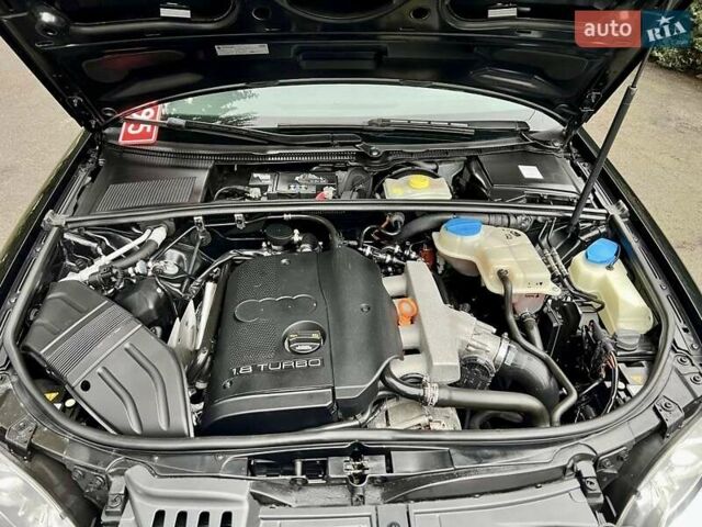 Чорний Ауді А4, об'ємом двигуна 1.8 л та пробігом 218 тис. км за 7650 $, фото 101 на Automoto.ua