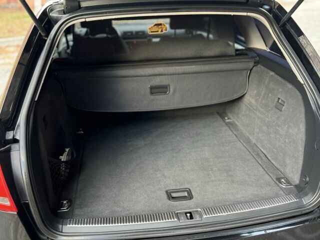 Чорний Ауді А4, об'ємом двигуна 2 л та пробігом 450 тис. км за 3300 $, фото 2 на Automoto.ua