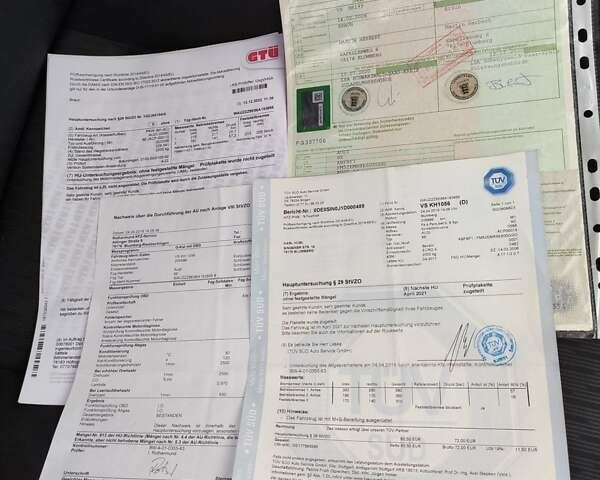 Чорний Ауді А4, об'ємом двигуна 1.8 л та пробігом 245 тис. км за 7500 $, фото 36 на Automoto.ua