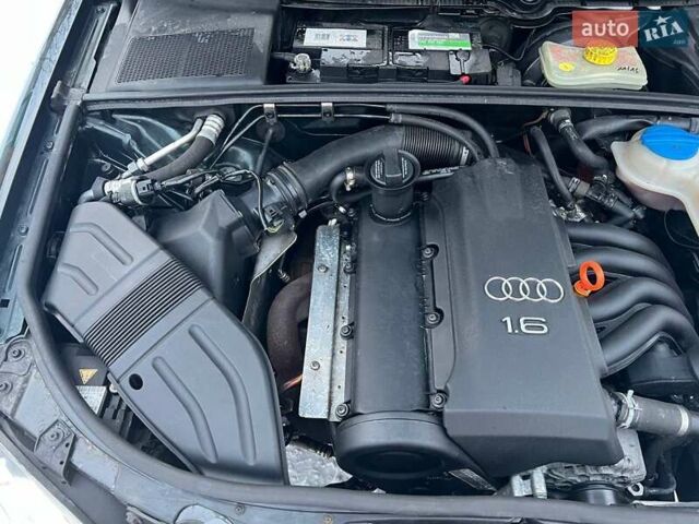 Чорний Ауді А4, об'ємом двигуна 1.6 л та пробігом 203 тис. км за 5700 $, фото 66 на Automoto.ua