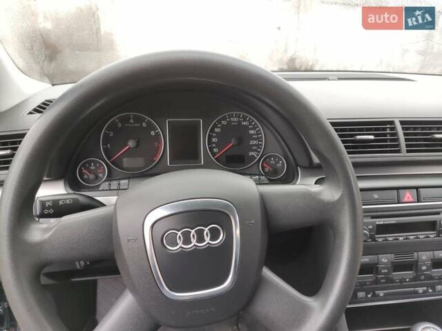 Чорний Ауді А4, об'ємом двигуна 1.8 л та пробігом 245 тис. км за 7500 $, фото 29 на Automoto.ua
