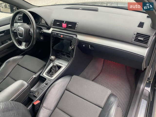 Черный Ауди А4, объемом двигателя 2 л и пробегом 333 тыс. км за 7000 $, фото 25 на Automoto.ua