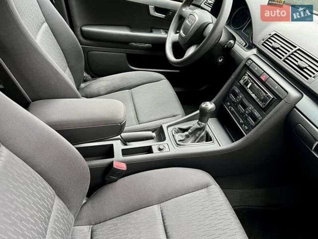 Чорний Ауді А4, об'ємом двигуна 1.8 л та пробігом 218 тис. км за 7650 $, фото 80 на Automoto.ua