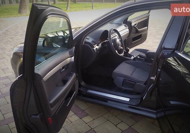 Чорний Ауді А4, об'ємом двигуна 1.6 л та пробігом 200 тис. км за 7700 $, фото 109 на Automoto.ua