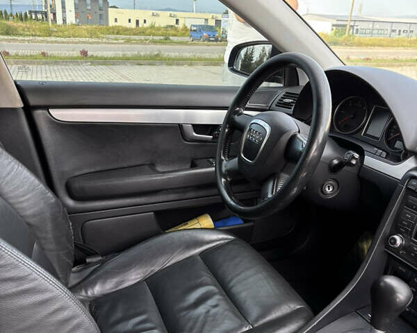 Чорний Ауді А4, об'ємом двигуна 2 л та пробігом 280 тис. км за 6500 $, фото 12 на Automoto.ua