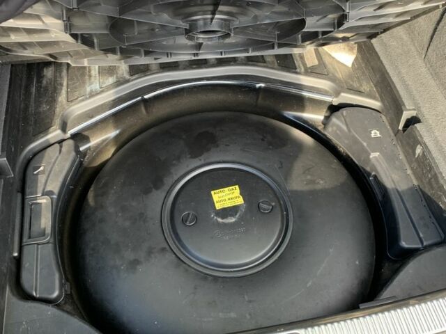 Чорний Ауді А4, об'ємом двигуна 1.6 л та пробігом 283 тис. км за 6900 $, фото 14 на Automoto.ua