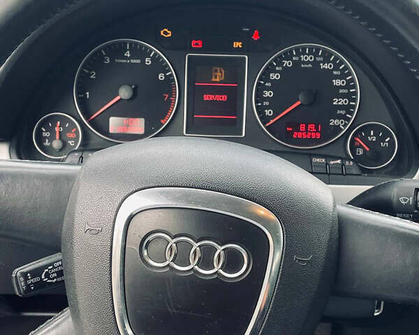 Ауді А4 2006 у Косове на Automoto.ua Чорний Ауді А4, об'ємом двигуна 2 л та пробігом 286 тис. км за 6750 $, фото 10 на Automoto.ua