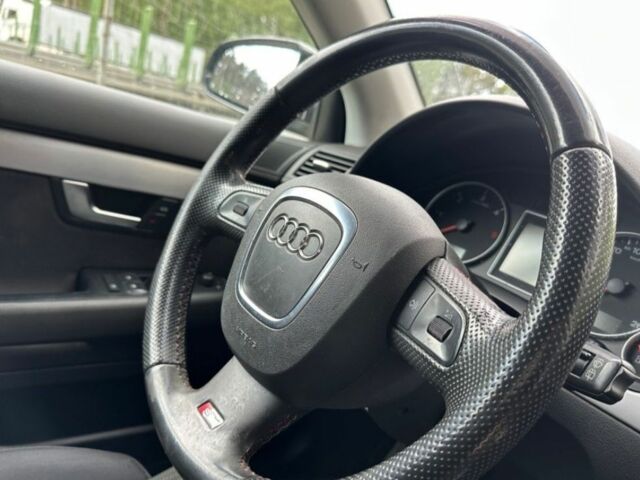 Чорний Ауді А4, об'ємом двигуна 0 л та пробігом 295 тис. км за 2500 $, фото 1 на Automoto.ua