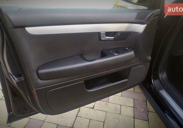 Черный Ауди А4, объемом двигателя 1.6 л и пробегом 200 тыс. км за 7400 $, фото 112 на Automoto.ua