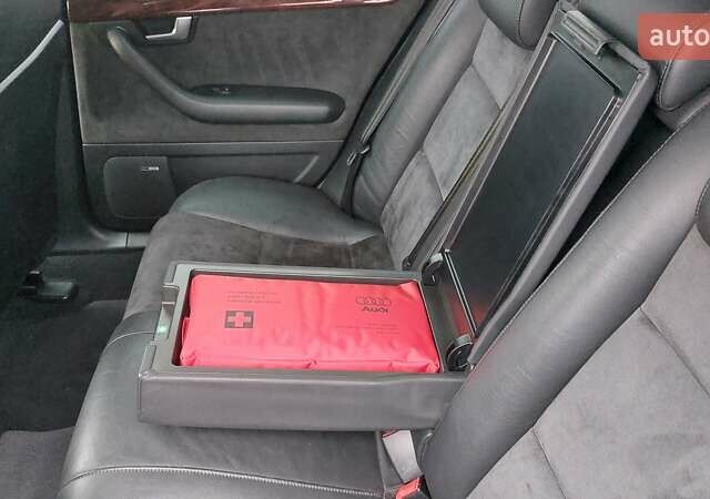 Чорний Ауді А4, об'ємом двигуна 2 л та пробігом 222 тис. км за 8350 $, фото 46 на Automoto.ua