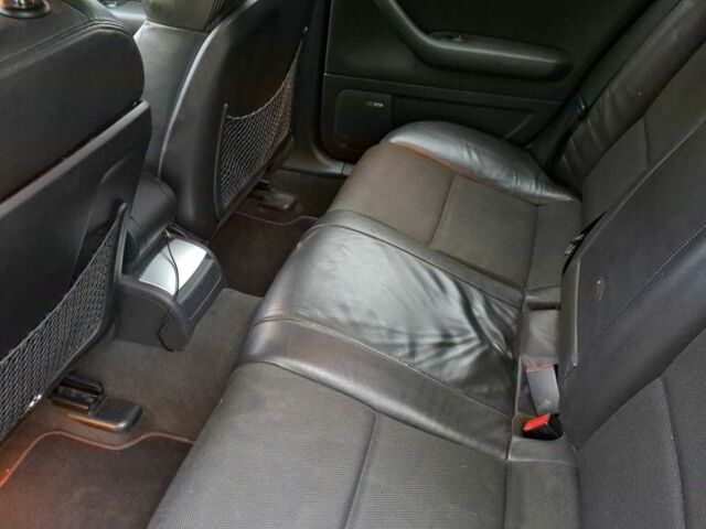 Черный Ауди А4, объемом двигателя 3 л и пробегом 265 тыс. км за 4700 $, фото 4 на Automoto.ua