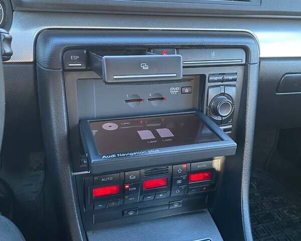 Ауді А4 2006 у Івано-Франківську на Automoto.ua Чорний Ауді А4, об'ємом двигуна 1.97 л та пробігом 339 тис. км за 6250 $, фото 22 на Automoto.ua