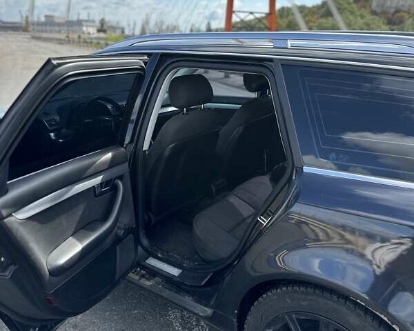 Чорний Ауді А4, об'ємом двигуна 1.97 л та пробігом 379 тис. км за 7499 $, фото 3 на Automoto.ua