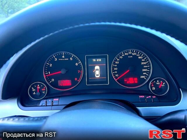 Черный Ауди А4, объемом двигателя 2 л и пробегом 270 тыс. км за 9400 $, фото 7 на Automoto.ua