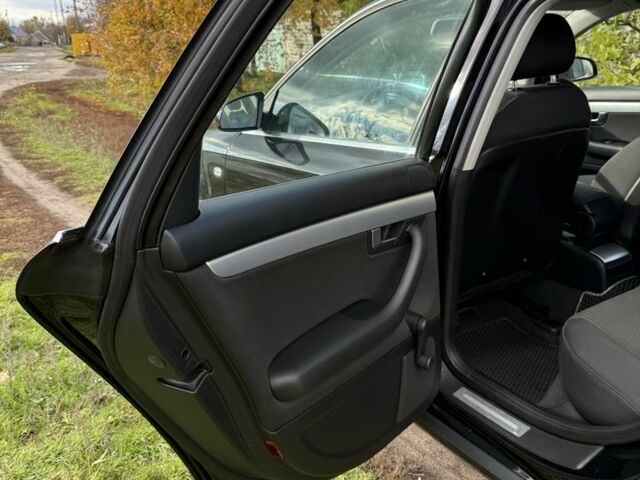 Ауди А4 2006 в Харькове на Automoto.ua Черный Ауди А4, объемом двигателя 2 л и пробегом 202 тыс. км за 7600 $, фото 9 на Automoto.ua