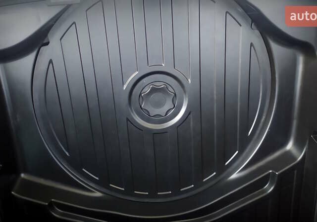 Чорний Ауді А4, об'ємом двигуна 1.6 л та пробігом 200 тис. км за 7700 $, фото 107 на Automoto.ua