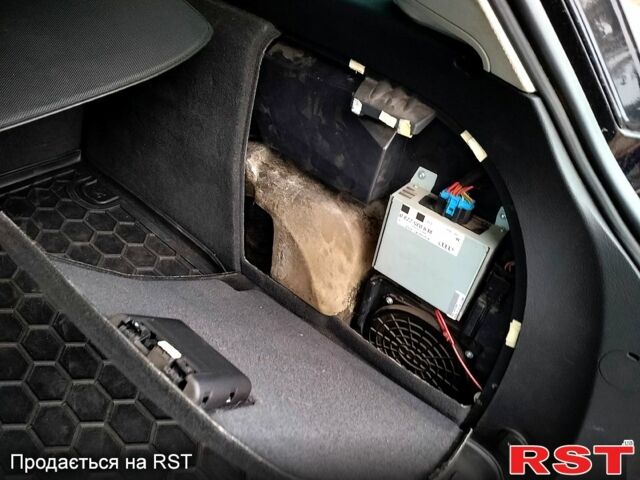 Черный Ауди А4, объемом двигателя 1.9 л и пробегом 287 тыс. км за 7200 $, фото 11 на Automoto.ua