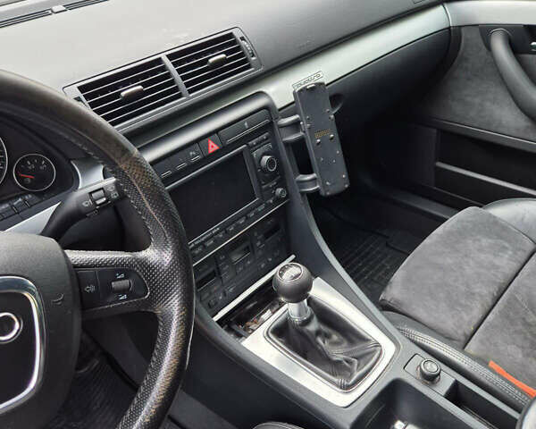 Ауді А4 2006 у Чутове на Automoto.ua Чорний Ауді А4, об'ємом двигуна 3 л та пробігом 310 тис. км за 4250 $, фото 5 на Automoto.ua