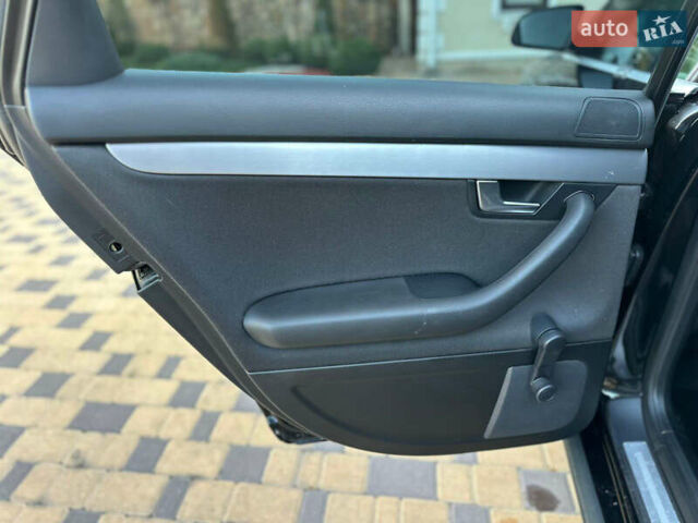 Чорний Ауді А4, об'ємом двигуна 1.8 л та пробігом 239 тис. км за 7500 $, фото 15 на Automoto.ua
