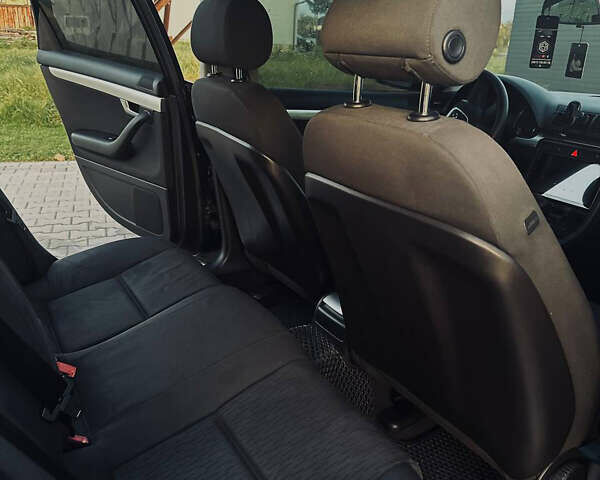 Ауді А4 2006 у Львові на Automoto.ua Чорний Ауді А4, об'ємом двигуна 1.97 л та пробігом 25 тис. км за 6300 $, фото 17 на Automoto.ua