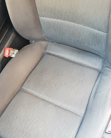 Черный Ауди А4, объемом двигателя 2 л и пробегом 390 тыс. км за 5900 $, фото 8 на Automoto.ua