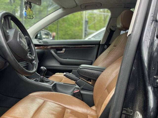 Черный Ауди А4, объемом двигателя 2 л и пробегом 320 тыс. км за 3200 $, фото 1 на Automoto.ua