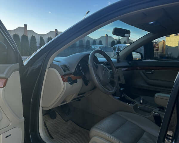 Чорний Ауді А4, об'ємом двигуна 2.7 л та пробігом 301 тис. км за 6900 $, фото 10 на Automoto.ua