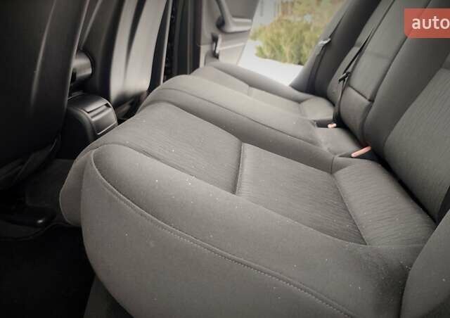 Чорний Ауді А4, об'ємом двигуна 1.6 л та пробігом 200 тис. км за 7400 $, фото 113 на Automoto.ua