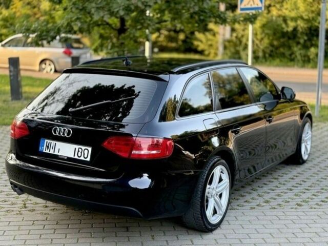 Черный Ауди А4, объемом двигателя 3 л и пробегом 220 тыс. км за 1900 $, фото 1 на Automoto.ua