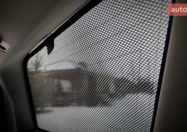 Чорний Ауді А4, об'ємом двигуна 1.6 л та пробігом 200 тис. км за 7400 $, фото 133 на Automoto.ua