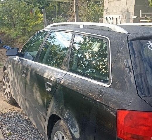 Черный Ауди А4, объемом двигателя 2 л и пробегом 263 тыс. км за 6700 $, фото 6 на Automoto.ua
