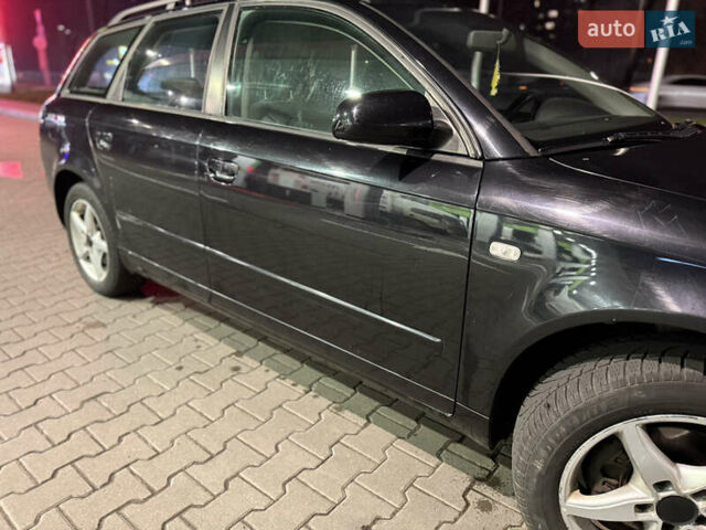 Черный Ауди А4, объемом двигателя 2 л и пробегом 300 тыс. км за 2950 $, фото 12 на Automoto.ua